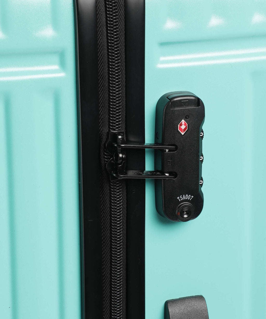 Travelite Cruise Suitcase set (4 wheels) light aqua