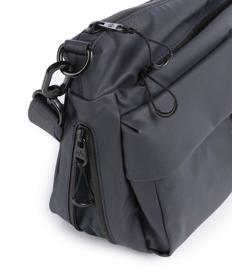 Aunts & Uncles Japan Lite Mogami Crossbody bag outer space