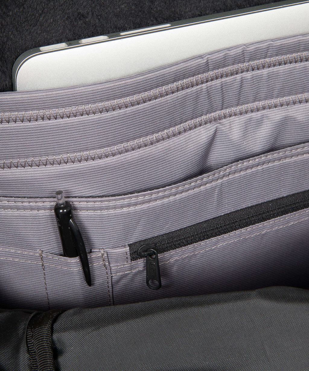 Eastpak CNNCT Tecum M Backpack coast