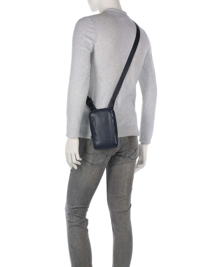 Piquadro W137 Crossbody bag blu