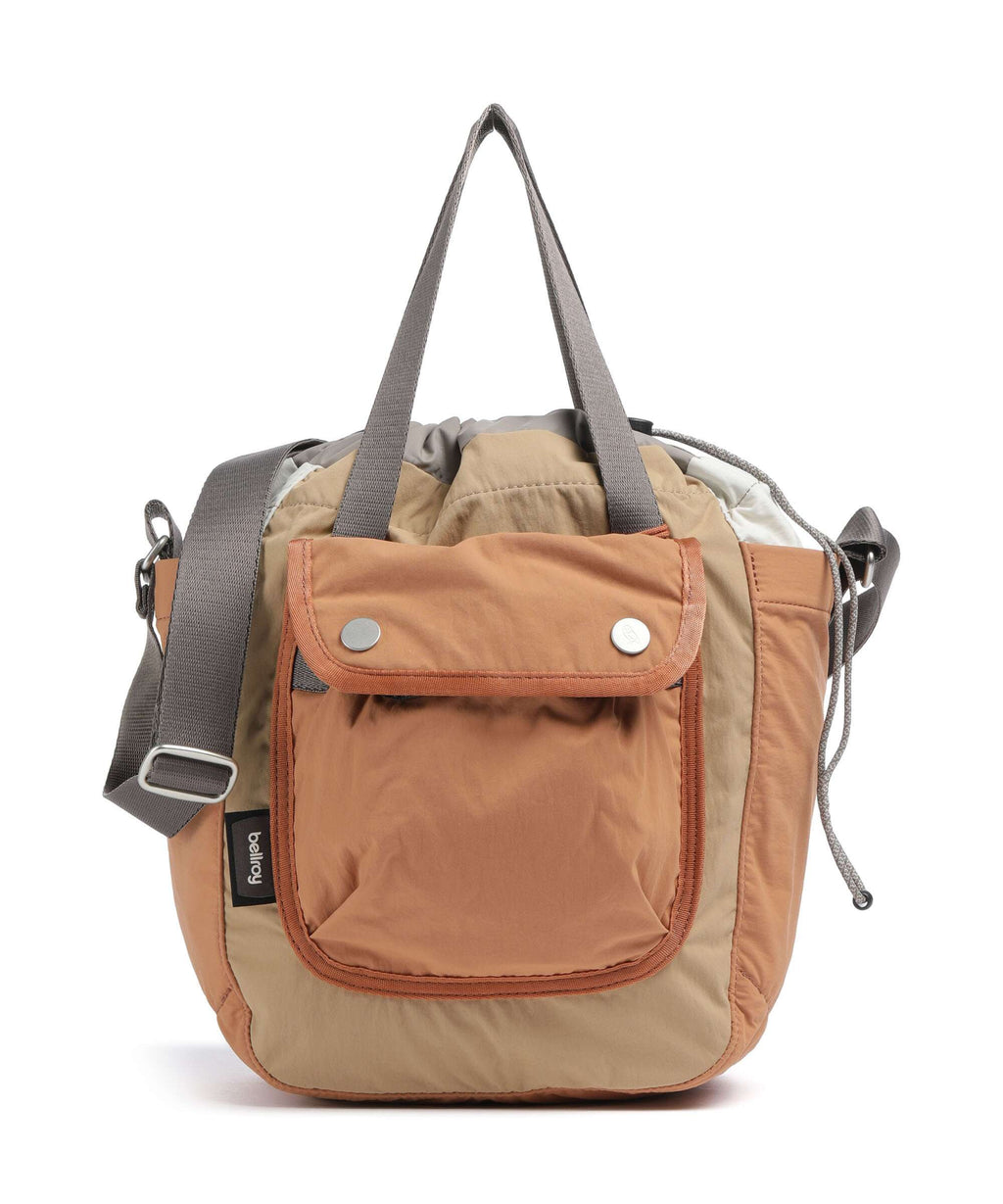 Bellroy Cinch 9 Bucket bag sand dune