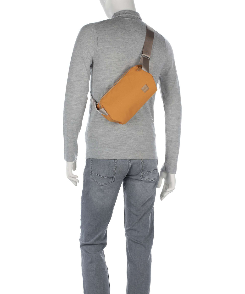 Bellroy Classic 5 Sling bag butterscotch